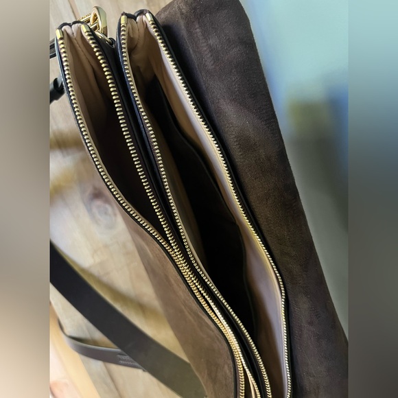 Dear Frances Celo Medium Crossbody - Picture 3 of 5